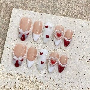 Press-on nails valentine red heart with pearls